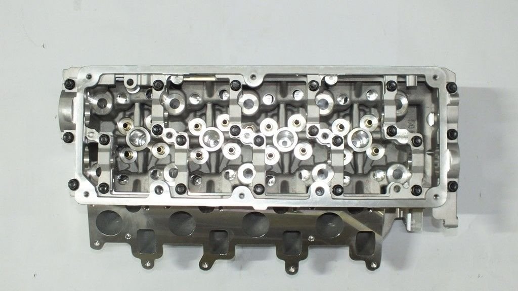 GOLF 1,6TDI 16V 2008-  908701 CAYA - CAYB - CAYC - CAYD - CAYE SİLİNDİR KAPAK