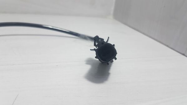yaris abs sensörü sol ön 12-15