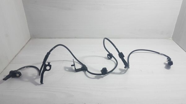 yaris abs sensörü sol ön 12-15