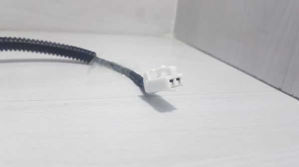 yaris abs sensörü sağ arka 12-15