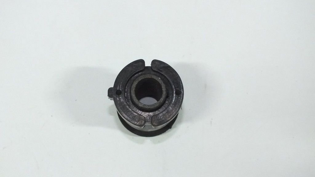 COROLLA 02-06 / AVENSİS 03-08 SALINCAK BURCU ÖN ALT KÜÇÜK