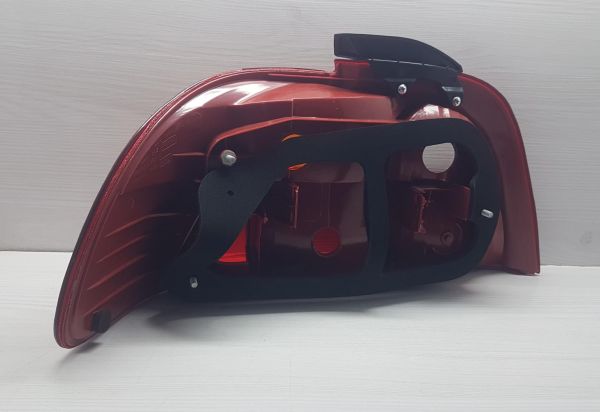 Stop Avensis Sağ 1998-2000