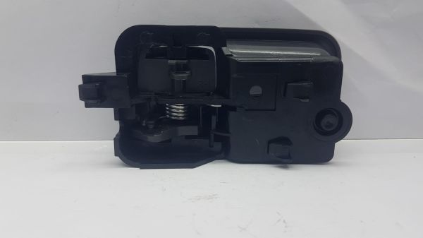 Kapı Kolu Avensis iç Sağ 1997-2002