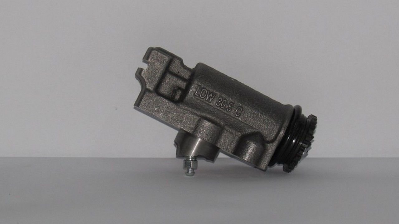 HD 75 04- ÖN FREN MERKEZİ SOL(SOL TEKER)