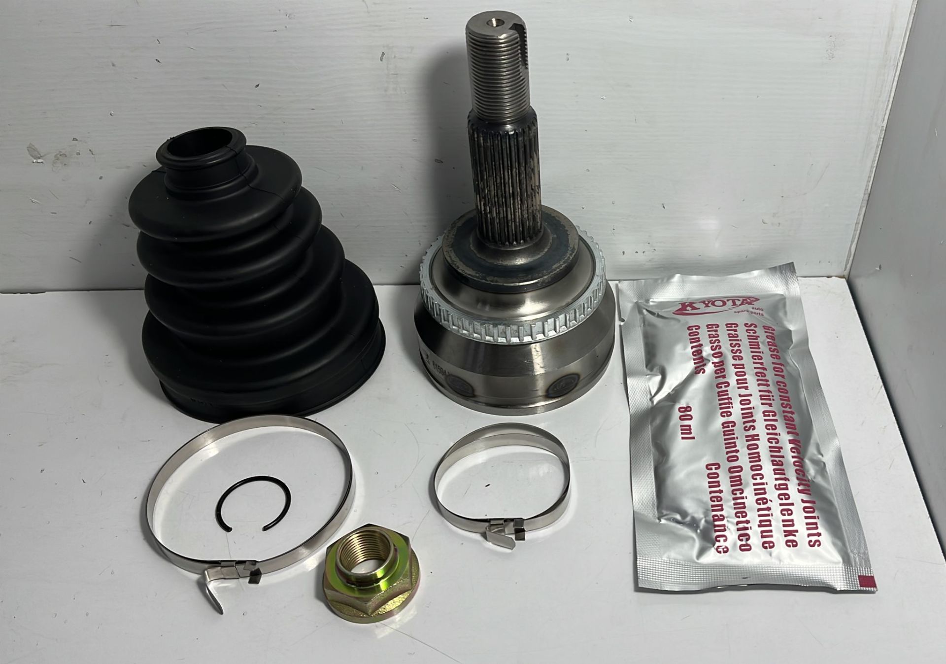 Aks Kafa Avensis /Corolla 02-06 DIŞ Abssli 26*23*56