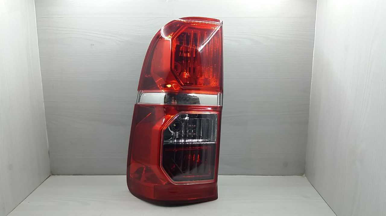 Toyota Hılux 2012- Stop Sol