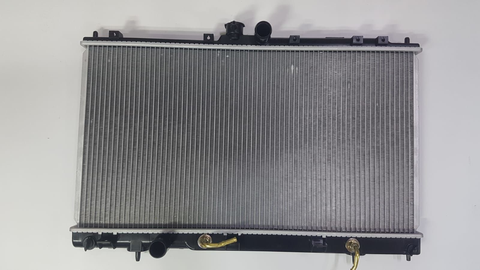 RADYATÖR LANCER 2003-2008 A/T