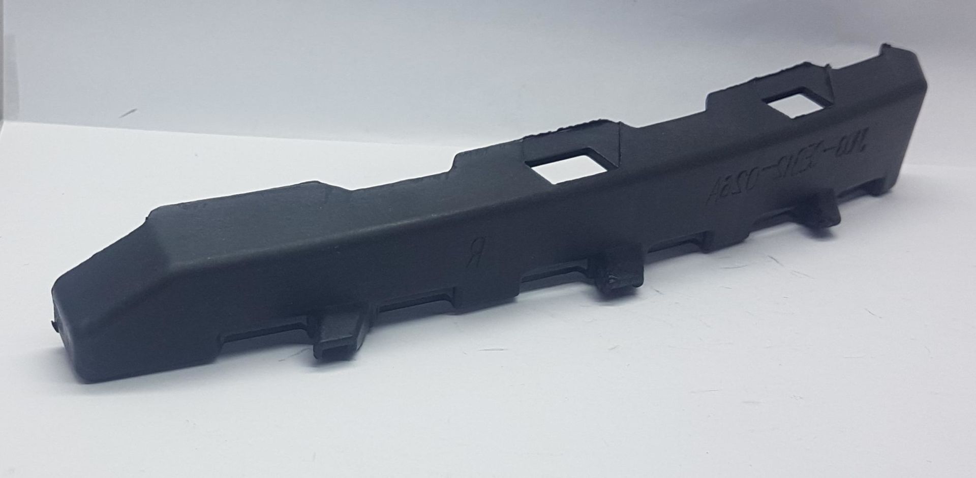 Tampon Braketi Ön Ceed 2012-2014 Sağ Büyük