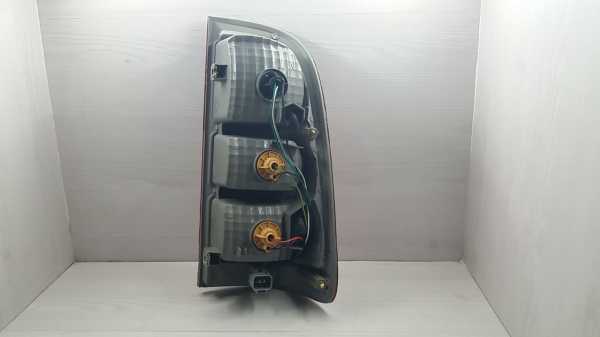 Hilux stop lamba Sol 06-11 arka far fren camı 81560-0k010