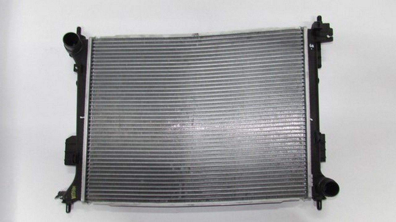 İ20 1,2-1,4-1,6 BENZİNLİ 2008- RADYATÖR DÜZ VİTES BRAZING TİP