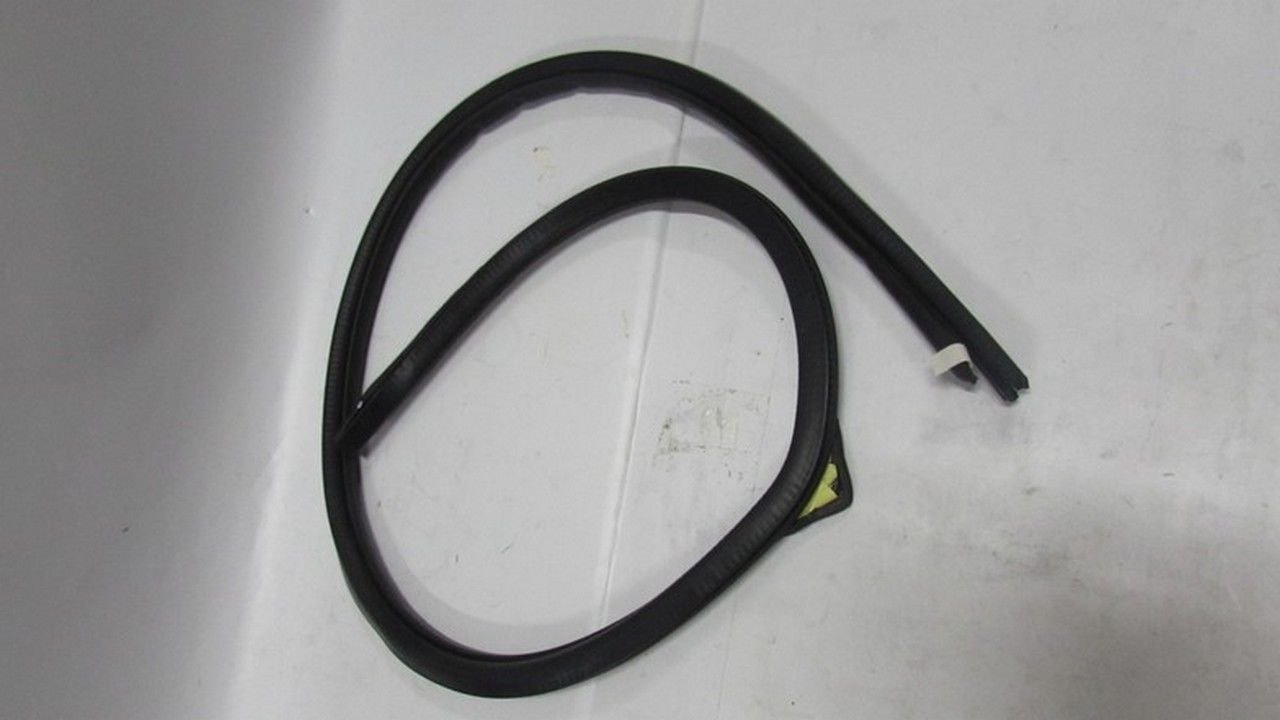 ACCENT 2000- KAPI KASA LASTİĞİ ARKA SAĞ