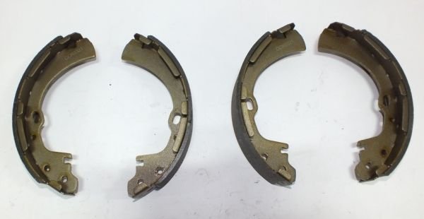 D21 / D22 1986-2006 FREN BALATASI ARKA PABUÇLU