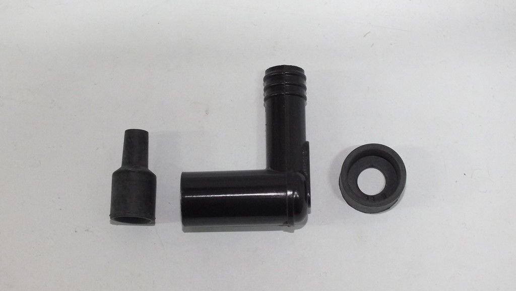 GENEL FENOLLÜ REÇİNE DÖKÜM SİYAH BUJİ BAŞLIĞI 5 OHM/ 10-12 MM 8997 90°