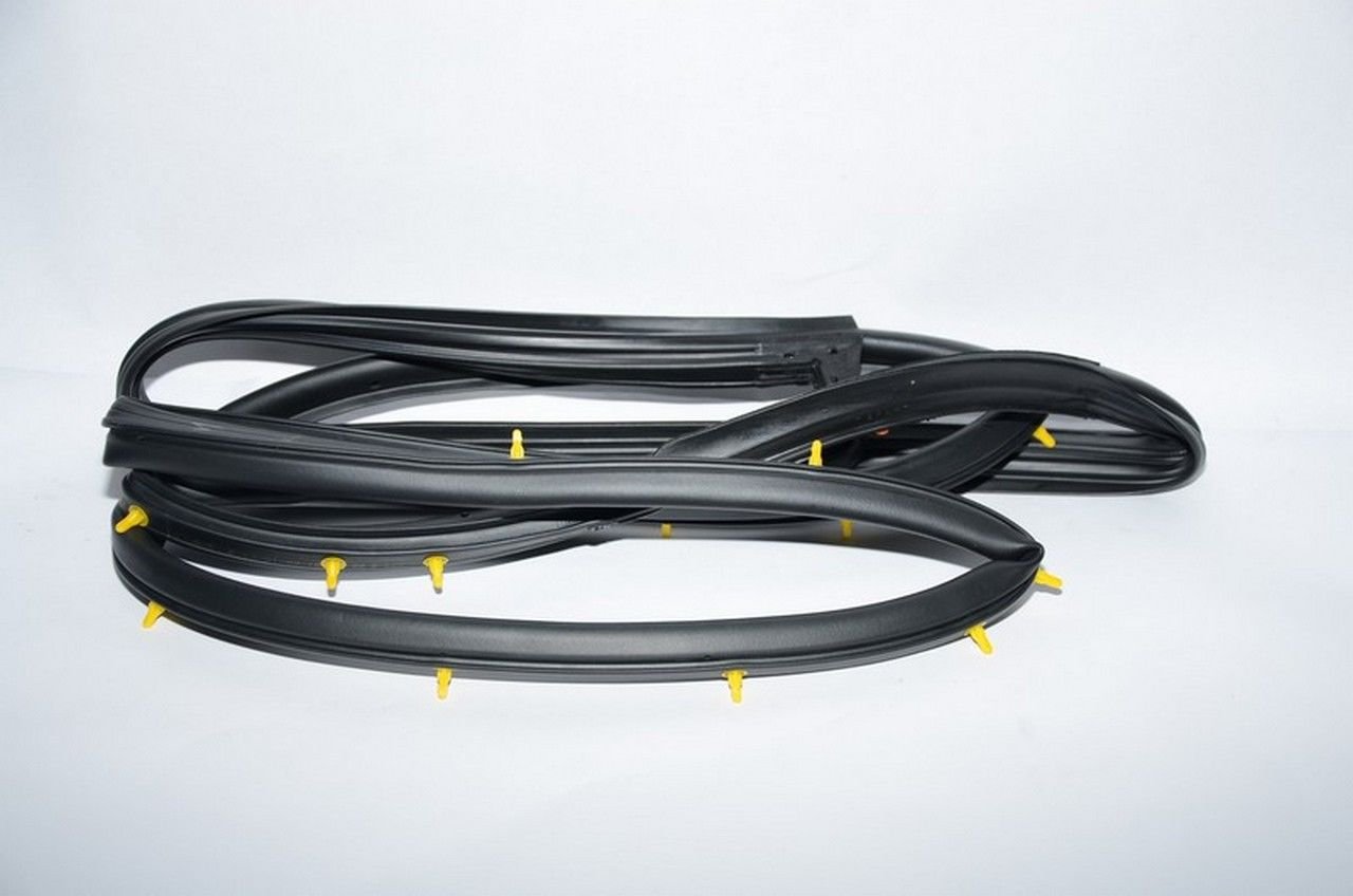 ACCENT 2000-2005 KAPI ÇEVRE FİTİLİ ARKA SAĞ