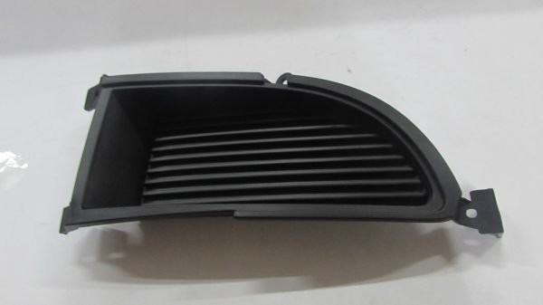 LANCER 2007-2008 SİS LAMBA ÇERÇEVESİ SAĞ (SİS DELİKSİZ) SİYAH