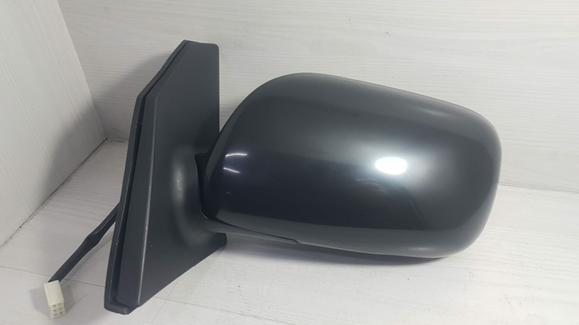 corolla ayna elektrikli 3 fişli kare soket sol 02-06