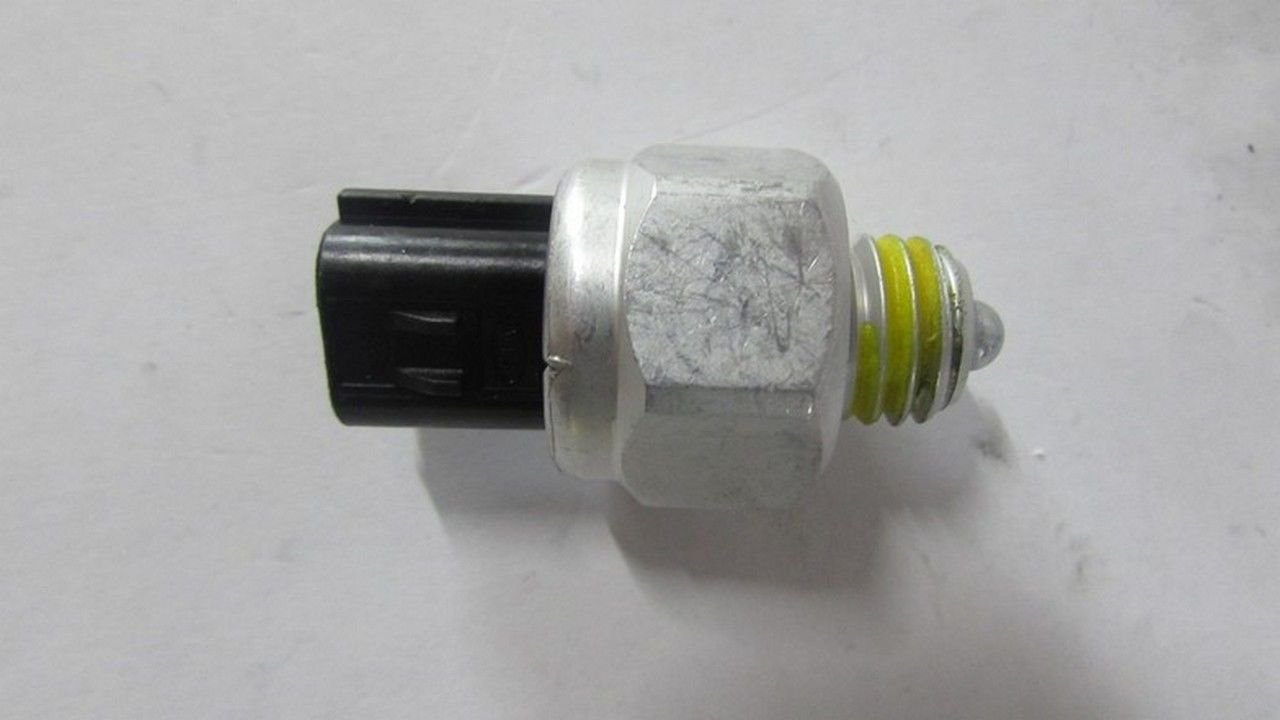 STAREX CRDI / BLUE 2011- / İ20 / SANTA FE / TUCSON / ELANTRA 2011- GERİ VİTES MÜŞÜRÜ