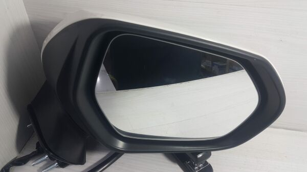 corolla ayna katlamalı sinyalli sağ 19-