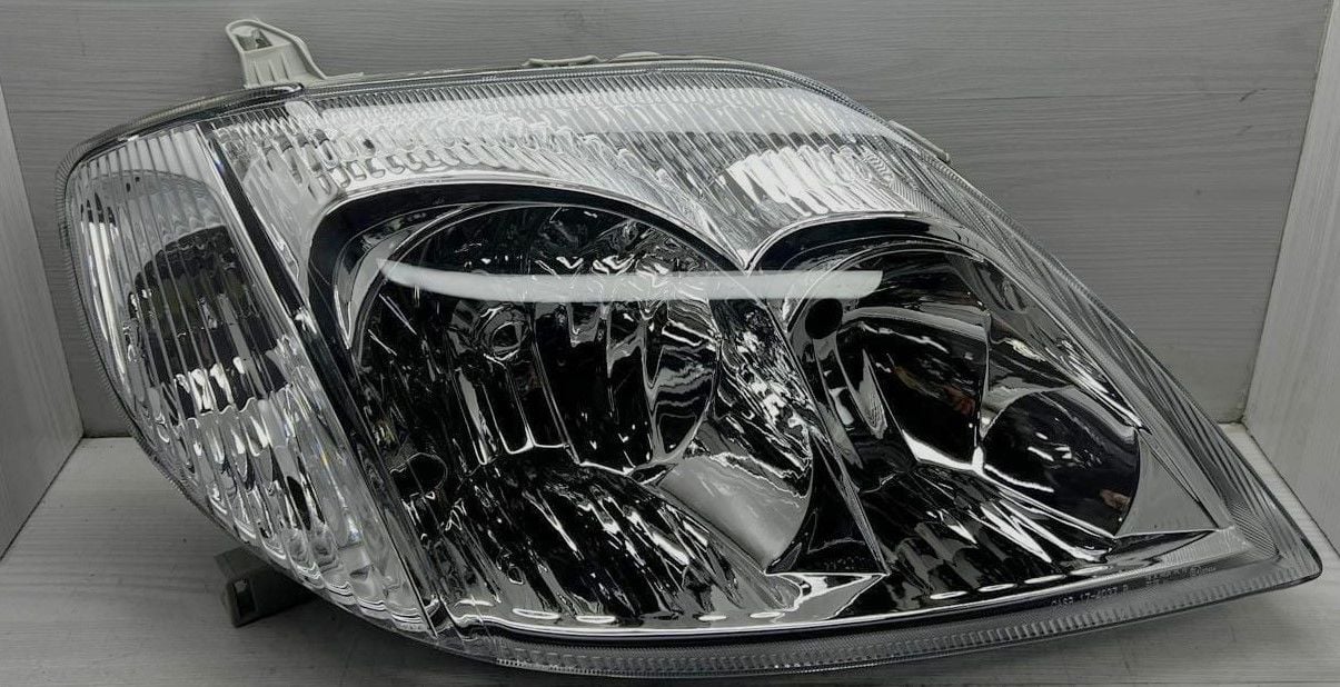 FAR COROLLA SAG 02-06 SEDAN