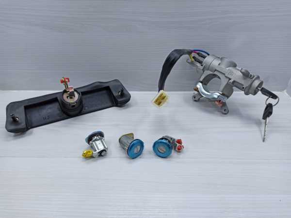 Kilit Set Carry 90-97 Ful Set