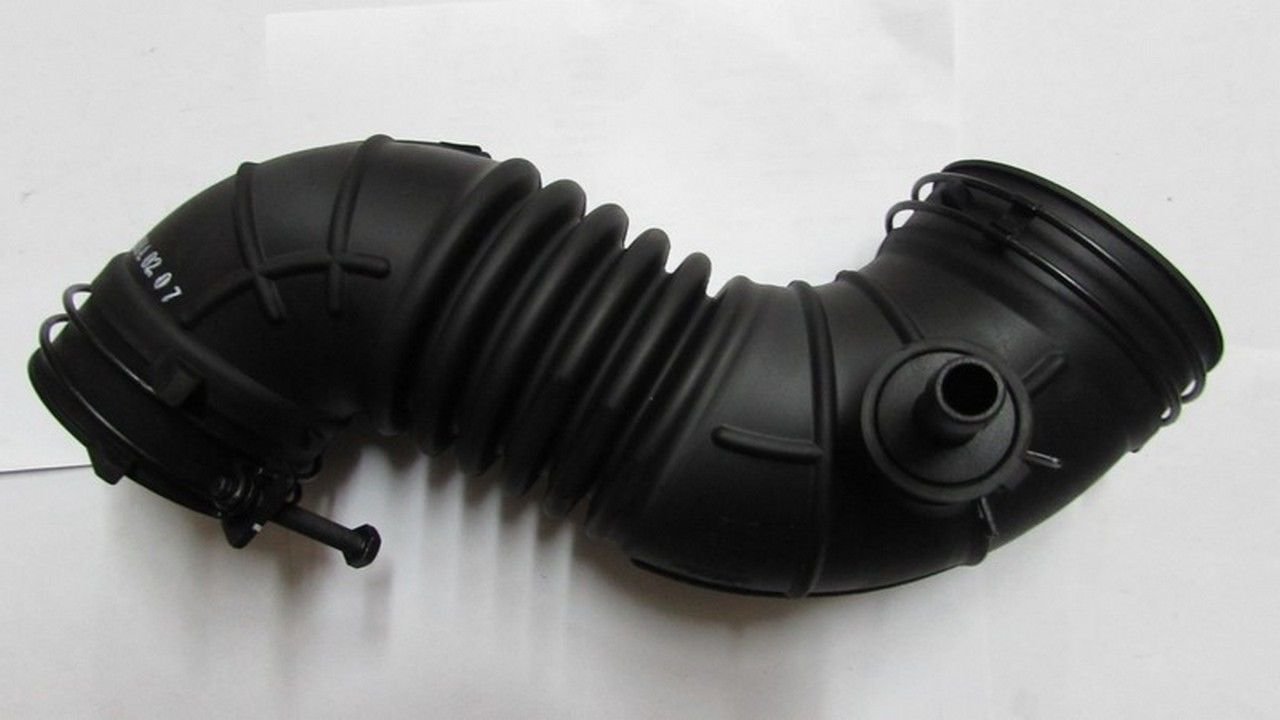 ACCENT BLUE 11- HAVA GİRİŞ HORTUMU