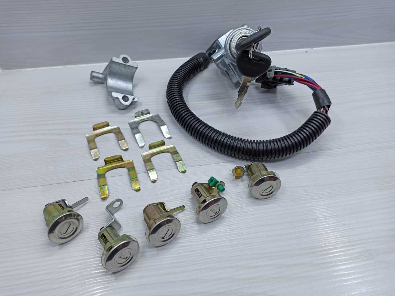 Kilit Set E2200