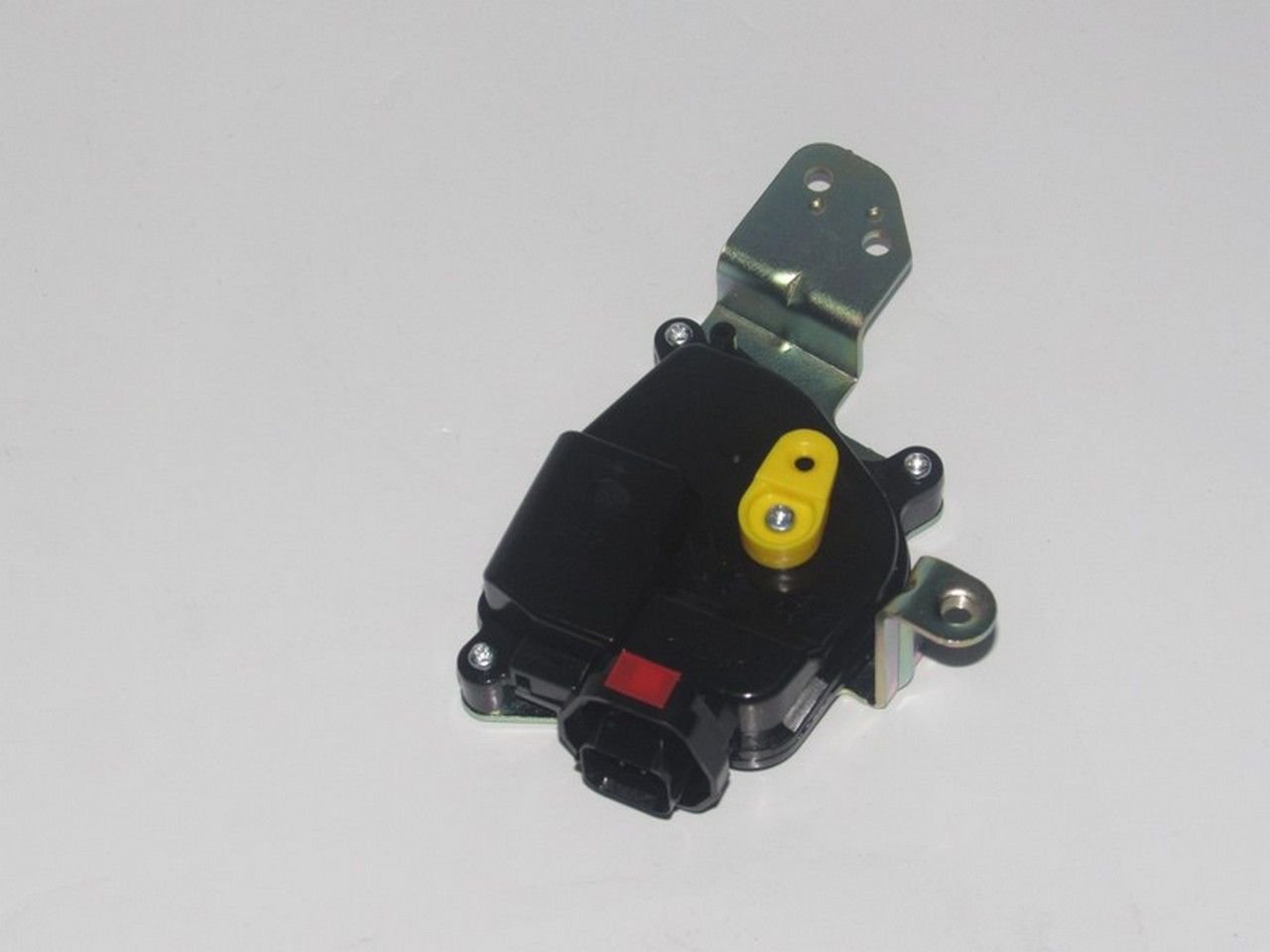 ERA MERKEZİ KİLİT MOTORU ÖN - SOL