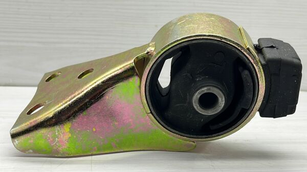 MOTOR TAKOZU 323 99- ARKA A/T - M/T AYNI