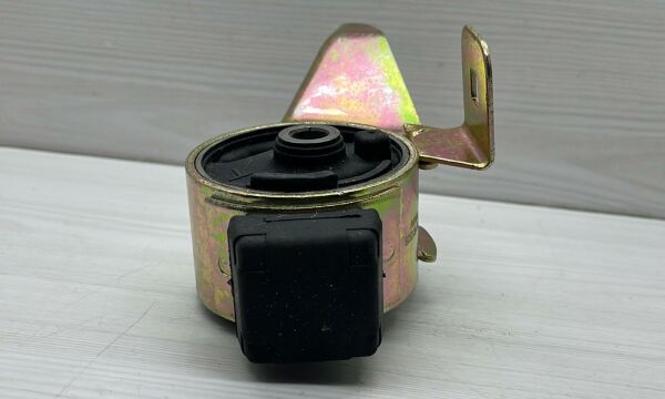 MOTOR TAKOZU 323 99- ARKA A/T - M/T AYNI