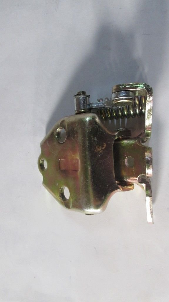 CANTER 304/444/449/H350 KAPI ALT MENTEŞESİ SAĞ