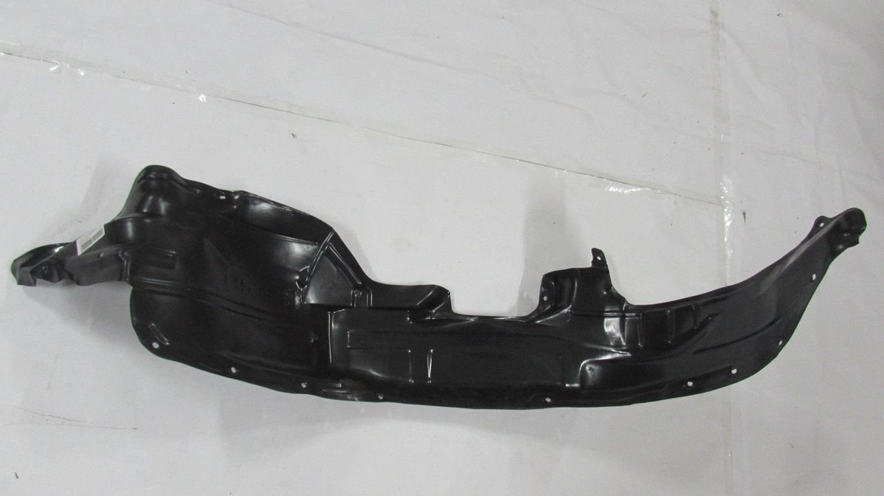 323 S/D FAMİLİA 1995-1998 ÇAMURLUK DAVLUNBAZI ÖN SAĞ