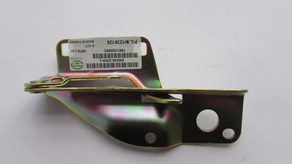 NAVARA 2006- KAPUT MENTEŞESİ SOL