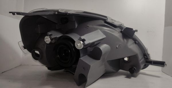 Far Yaris Sol 03-06 Damla ğözlü