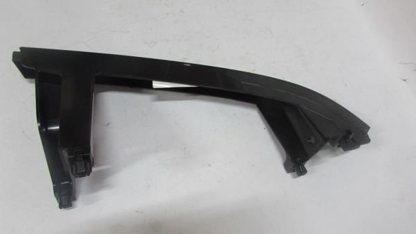 B2500 2002-2006 FAR ALT ÇITASI SİYAH SOL