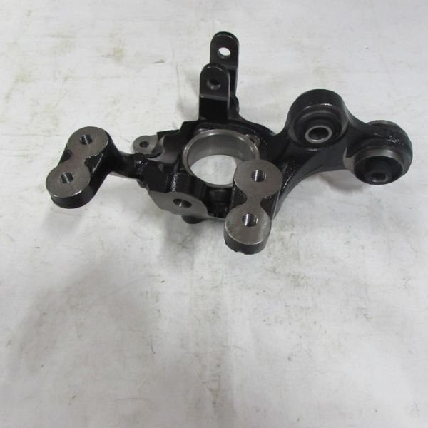 İ-30 12-15 / CEED 12-15 AKS TAŞIYICISI ARKA SAĞ ABSLİ