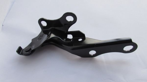 AVENSIS 2003-2006 KAPUT MENTEŞESİ SOL