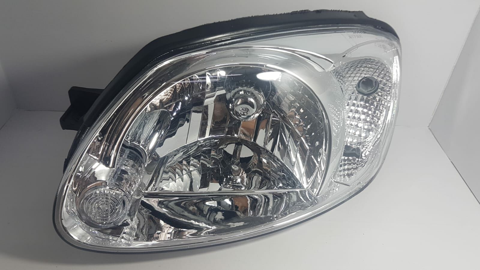 accent far sol beyaz elek.03-06