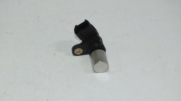 HILUX 06-11/AVENSIS 98-00 / HIACE 05- GRANK POZİSYON SENSÖRÜ KABLOSUZ