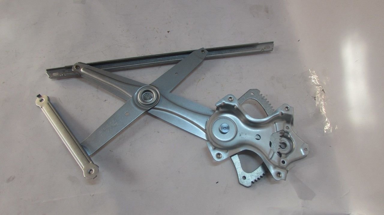 HILUX 2016-2019 CAM KRİKOSU ÖN SOL  ELEKTRİKLİ