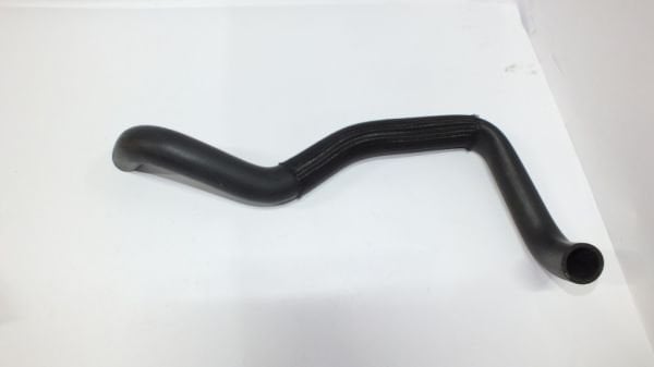 İ30 2007-2012 BENZİNLİ RADYATÖR ÜST HORTUMU