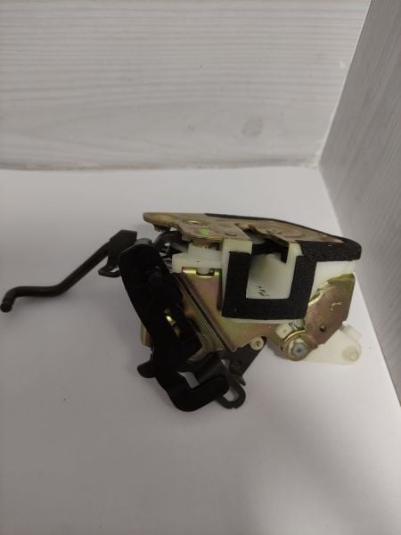 Accent arka kapı kilidi iç sol 95-00