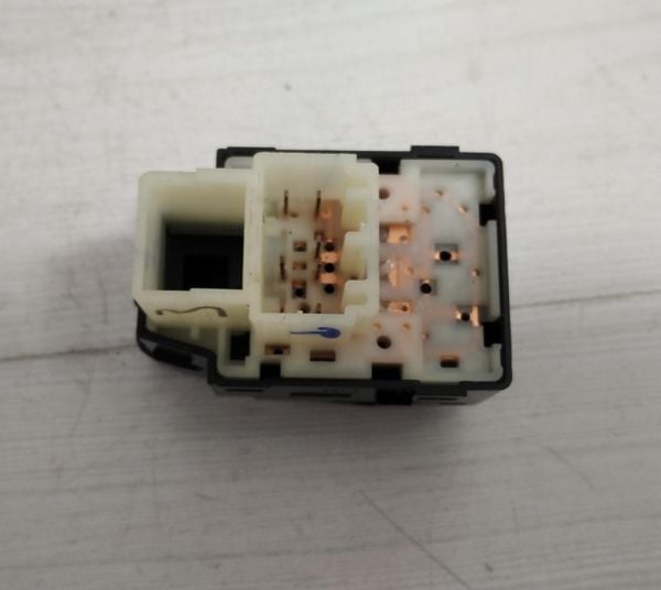 Hyundaı ı20 14- ayna ayar dugme