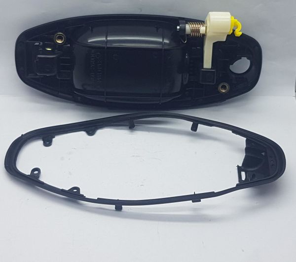 Kapı Kolu Santafe Ön DIŞ Sağ 2001-2006 Siyah