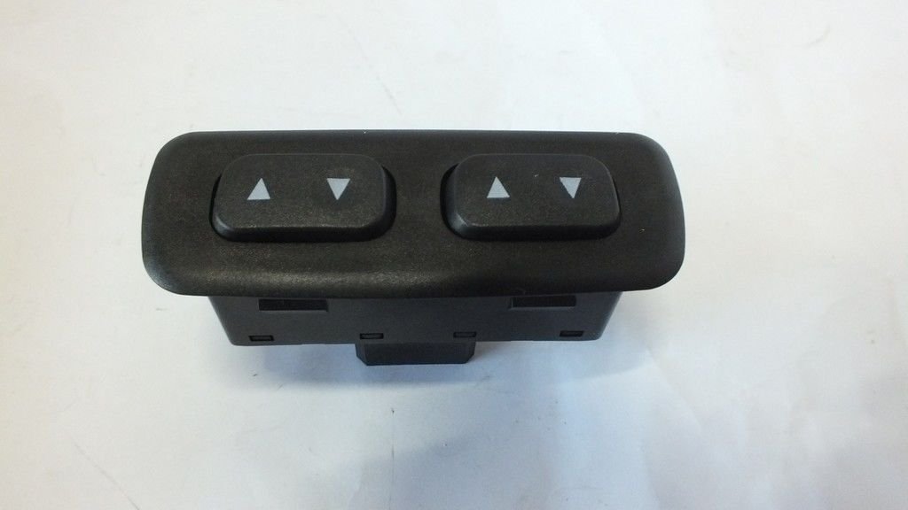 ACCENT 95-00 CAM KALDIRMA DÜĞMESİ (ÇİFTLİ) - SOL