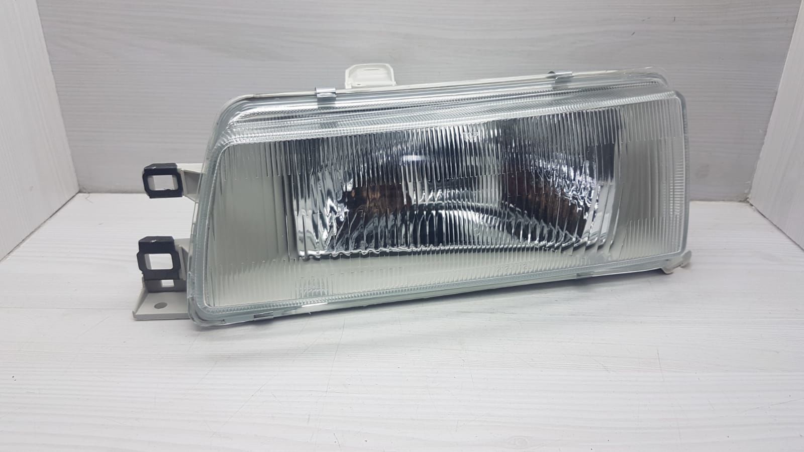 FAR COROLLA SOL AE92