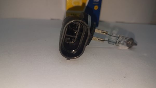 Ampul H27 Eğri Soket