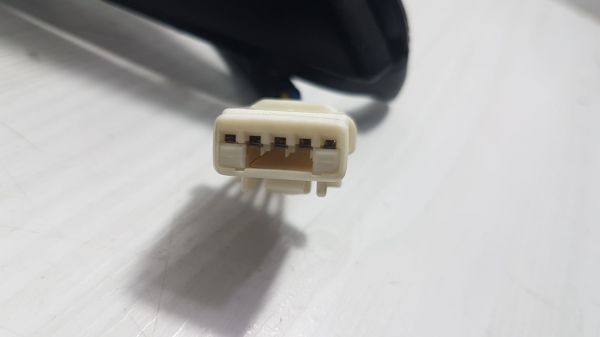 avensis ayna elektrikli 5 fişli sağ 98-02