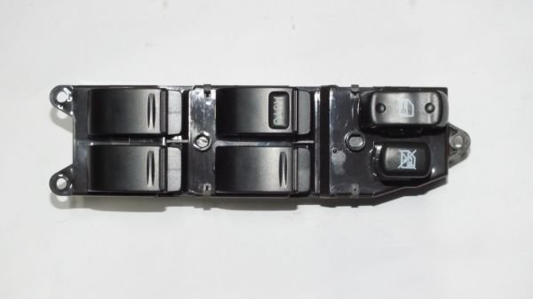 LAND CRUISER 4700 LEXUS 1998-2004 CAM DÜĞMESİ ÖN SOL