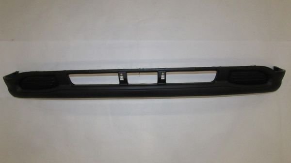 HILUX 2002-2005 TAMPON ÖN  ALT PARÇA KARLIK