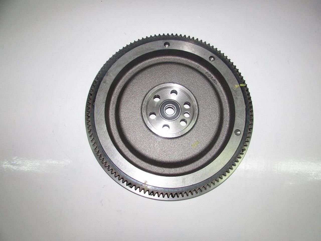 23200-45000

449 / HD72 / HD65 / HD75 EURO1 VOLANT KOMPLE